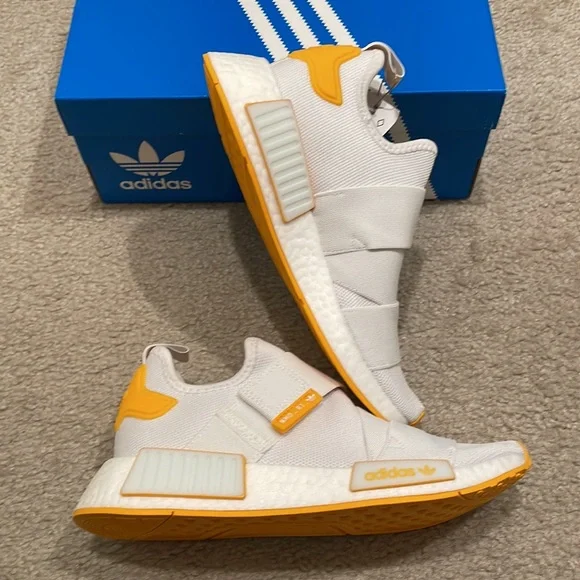 Adidas NMD_R1 STRAP women shoes size 7 brand new with box - Picture 4 of 9